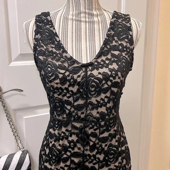 NWT Bodycon Sz 10 - Picture 2 of 8